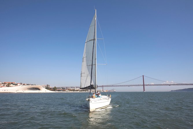 Morning Sailing Tour in Tagus River from Lisbon - Stop 2: the Christ statue, a classic river-view moment