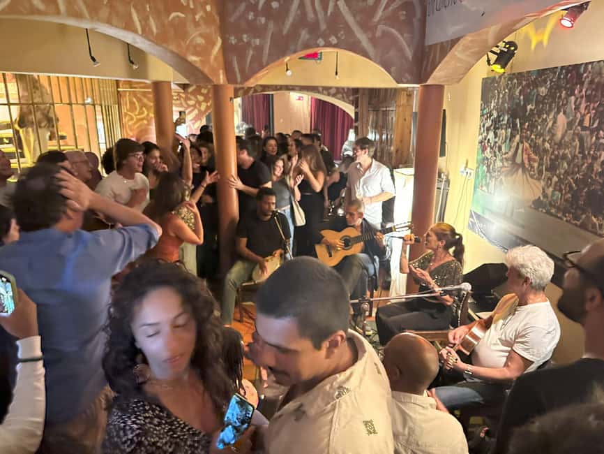 Multicultural Lisbon: Stories, Art, Music, Flavor & Secrets - Guide, language, and how the night stays personal