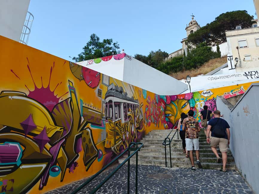 Multicultural Lisbon: Stories, Art, Music, Flavor & Secrets - Live music at the end: Alfama jams, Afro-Lusophone guitar, and samba roda