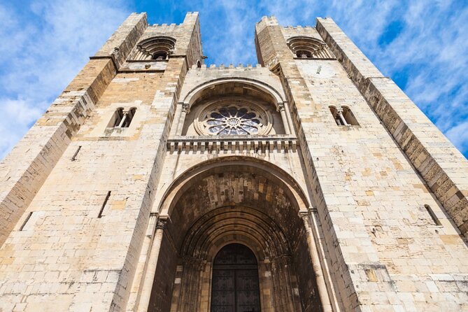 Mysteries of Alfama: Lisbon Exploration Game and Tour - How the clue-and-puzzle format guides you through Alfama