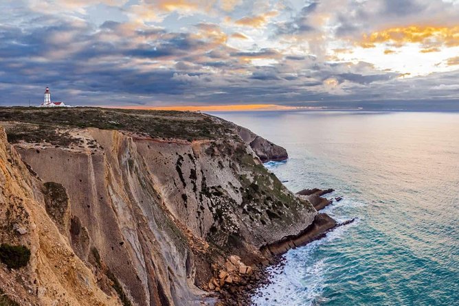Nature, Wines and Ceramic Tiles: Private Tour - A Private Full-Day Loop From Lisbon to Arrábida
