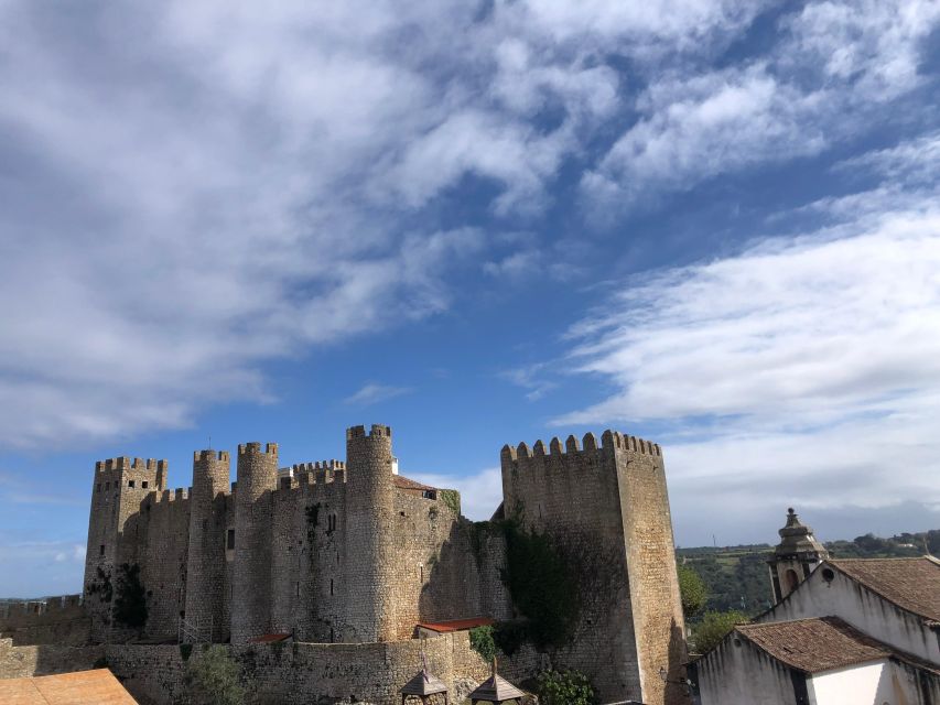 Nazaré: Big Wave Capital & Medieval Óbidos tour from Lisbon - Nazaré’s lighthouse and fortress museum: where the waves meet the viewpoint