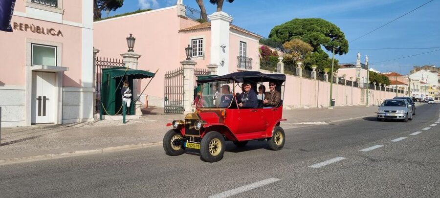 Nostalgic Lisbon Tuk Tuk Tour: Hidden Gems - Key reasons this Nostalgic Lisbon tuk tuk tour works