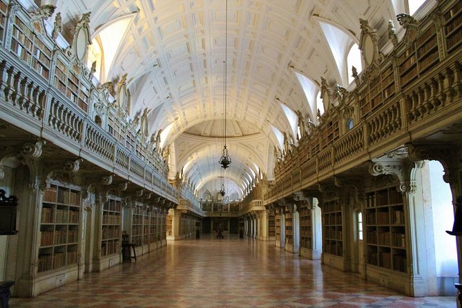 Óbidos historic village and Mafra Palace Private Tour - Mafra National Palace: the 232-meter corridor and the library that stops time