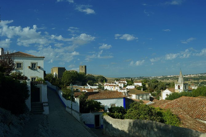 Óbidos: Medieval Tales & Secrets Spots - Castelo de Óbidos: a quick step into power, plus wall views