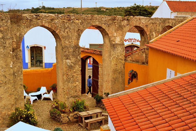 Óbidos: Medieval Tales & Secrets Spots - Ginjinha at a local home: the included sip that makes it personal