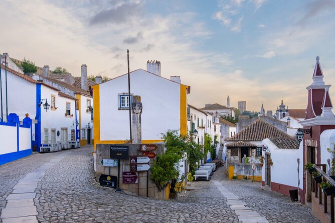 Óbidos Scavenger Hunt and Sights Self-Guided Tour - Stop 1: Castelo de Óbidos, your first major target