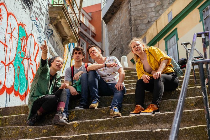 Off the Beaten Track in Lisbon: Lapa Private Tour - Price and value for a 2.5-hour private guide
