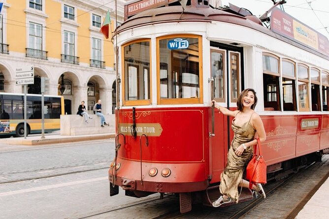 Photoshoot with a professional photographer in Lisbon - Key things to know before you book
