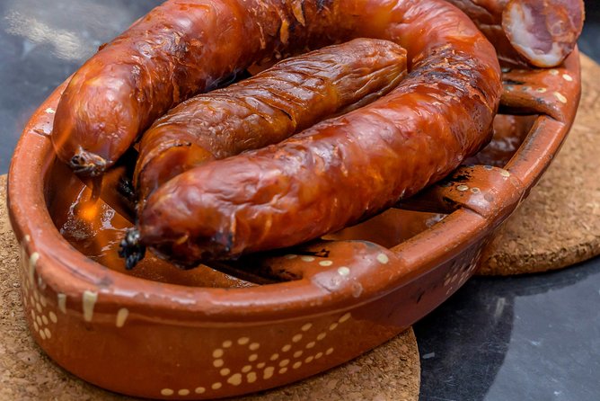 Portuguese Cooking Experience in Lisbon - Group Size (Max 14) and the Chef’s Teaching Style