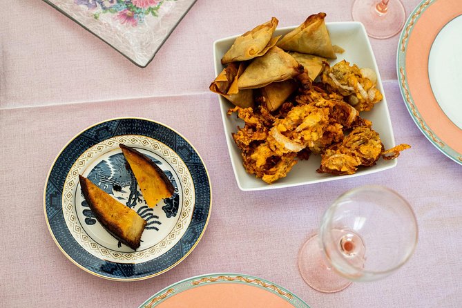 Portuguese Home Dining Experience in Lisbon with a Local, Paula - Family-Style Table Time With Paula and Her Father