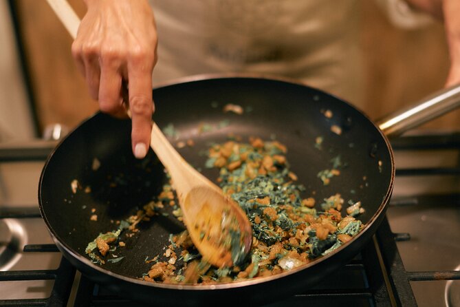 Portuguese Vegetarian Cooking Workshop in Lisbon - Lunch at the table, plus recipes to take home