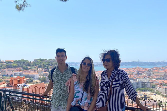 Private 1H30 Tuk Tuk Tour in Lisbon City - Senhora do Monte: the big panorama and a St Jorge view