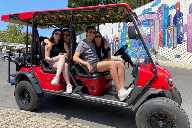Private 1H30 Tuk Tuk Tour in Lisbon City - Panteão Nacional: national heroes plus famous Portuguese names