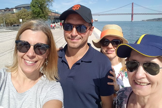 Private 2-Hour Sightseeing Tour in Lisbon - Lisbon’s main boulevard and plazas: designer energy with landmark pacing