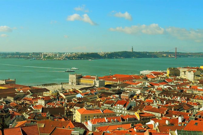 Private 4-hour city tour of Lisbon with driver & official guide w/ Hotel pick up - Price and value: when $401.38 per person makes sense