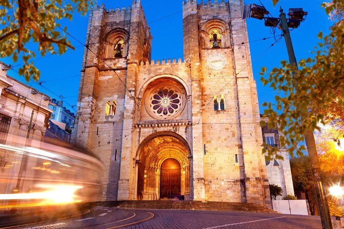 Private 4-Hour Lisbon City Highlights Tour by Tuktuk - Stop-by-stop: the classic sights you’ll actually get time for