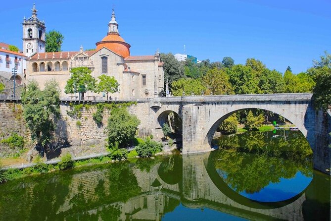 Private 7-day itinerary in Portugal - Day 5 Douro Valley: wine-region views, Pinhão tiles, and Quinta do Tedo tastings
