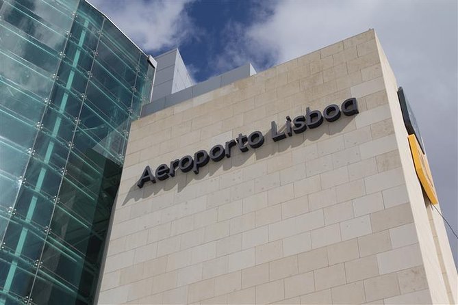 Private Arrival Transfer - Lisbon Airport to Several Destinations in Portugal - Key Things That Make This Lisbon Airport Transfer Worth It