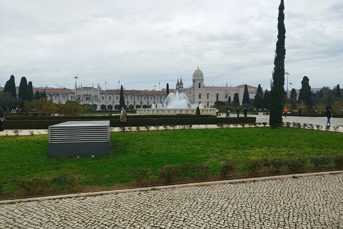 Private Belem tour with tram and the new Quake Museum - Jerónimos Monastery, UNESCO time that is short but worthwhile