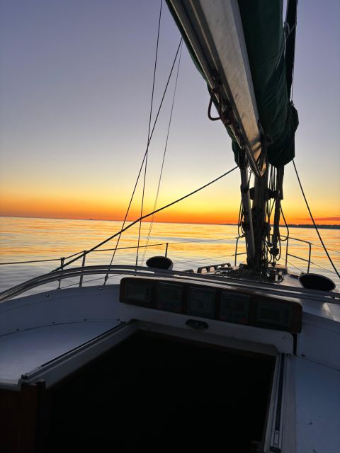 Private Boat Night Tour - Lisbon - Key Things You’ll Notice on This Private Night Boat Tour