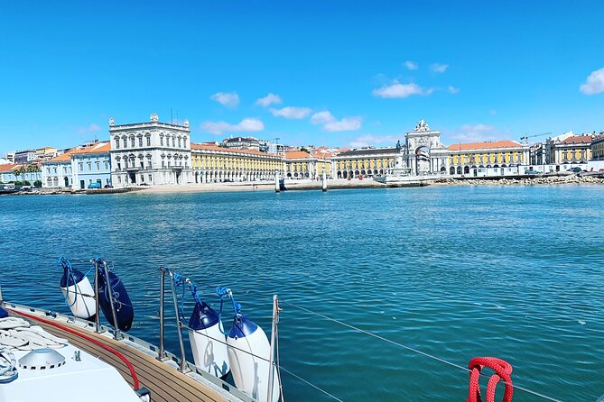 PRIVATE BOAT TOUR Lisbon - Price and duration: is $270.32 per person worth it?