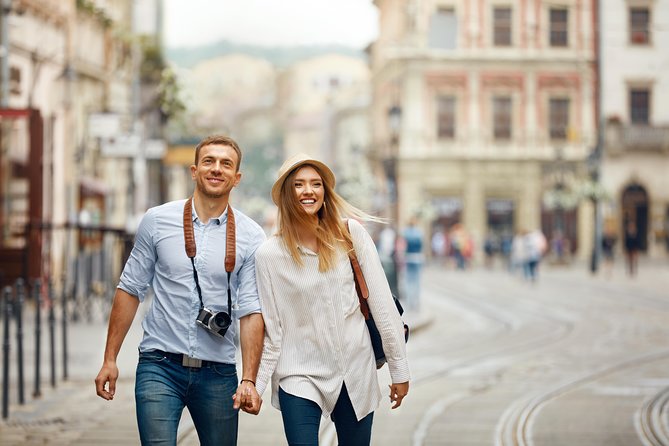 Private car transfer from Lisbon to Porto with 2h for sightseeing - Comfort, Water, and Small Details That Make the Day Easier