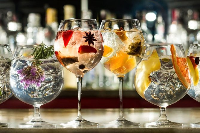 Private Cultural and Foodie Experience in Lisbon - Cais do Sodré at Night: Bohemian Energy and Late Starts