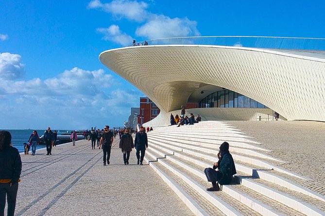 Private day Tour of Lisbon - Baixa, Rossio, and Restauradores: squares and the Rua Augusta walk