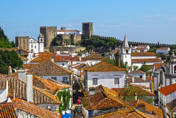 Private day tour of Obidos and Sintra from Lisbon - Óbidos by foot: walled medieval streets and a sweet stop