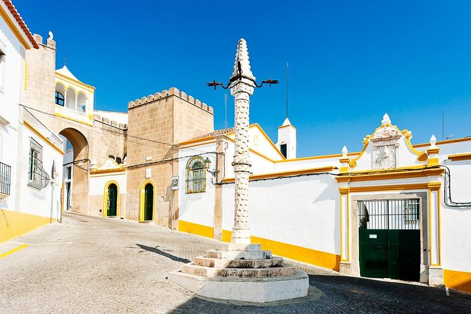Private Day Tour With Guide to Évora and Monsaraz - Why Évora and Monsaraz pair perfectly from Lisbon