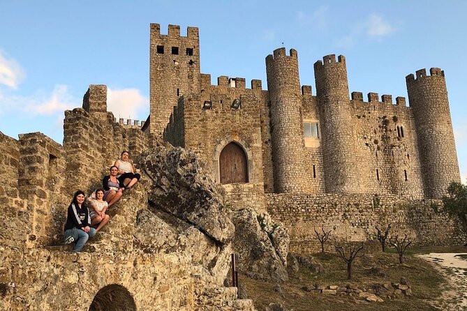Private Day Tour With Guide to Fatima, Batalha, Nazaré and Obidos - Óbidos inside the walls: medieval lanes with a time limit