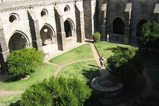 Private Évora Tour - Megaliths, Historical Center and Cork Region - Hotel pickup and air-conditioned comfort (the underrated part)
