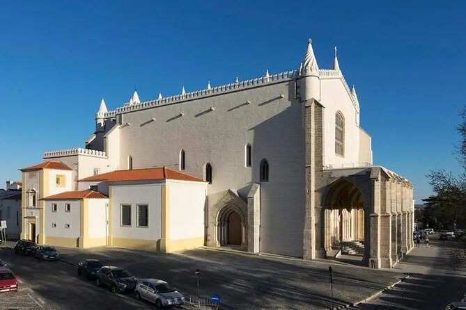 Private Évora Tour With Wine Experience and Wine Tasting - Évora First Stop: Cobblestones, Roman-Era Atmosphere, and Local Life
