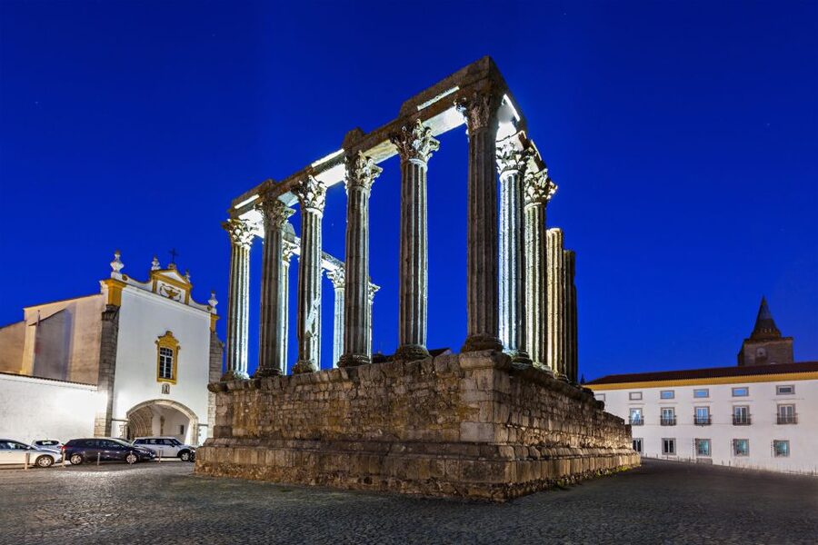 Private Évora World Heritage Tour from Lisbon - Lisbon to Évora, the easiest way to reach a UNESCO town