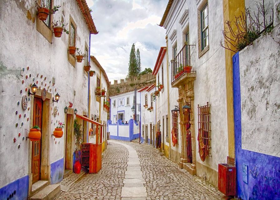 Private Fatima Full Day Tour from Lisbon - Nazaré, Atlantic breezes and the belvedere viewpoint