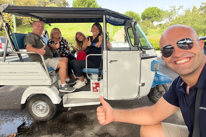 Private Guided Alfama Tuk Tuk Tour in Lisbon – 1.5-Hour - Stop by stop: Saint Anthony church and Lisbon Cathedral