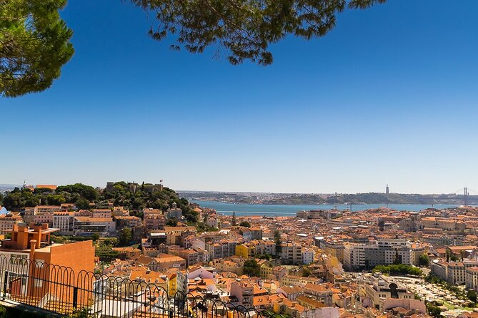 Private Guided Alfama Tuk Tuk Tour in Lisbon – 1.5-Hour - Meeting at Hard Rock Cafe, and how pickup changes your day