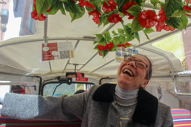 Private Guided Tuktuk Tour in Lisbon - Meeting point at Hard Rock Cafe, then you are off
