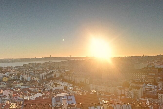 Private Guided Tuktuk Tour in Lisbon - Miradouro das Portas do Sol: the quick viewpoint you will remember