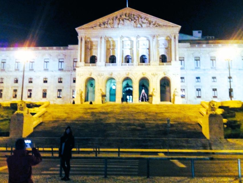 Private half-day Lisbon by Night Fado UNESCO Heritage &Views - Alfama and Mouraria: time for the Fado dinner and live performance