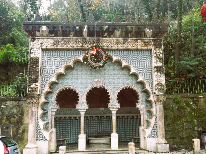 Private Half Day tour Sintra Pena Palace & Initiantion Well - A half day route that hits the biggest Sintra drama