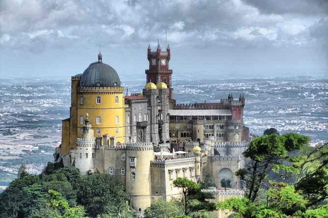 Private Half-Day Tour to Sintra - Stop 2: Sintra historic center for a real stroll and quick tastes