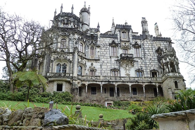 Private Half-Day Tour to Sintra from Lisbon - Moorish Castle, Sintra Village, and the National Palace: quick hits with real context