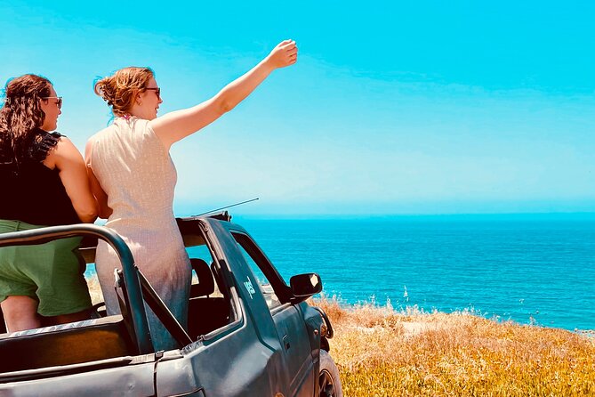 Private Jeep Tour from Lisbon – Arrábida, Sesimbra & Beach Picnic - Sesimbra town break: seafood atmosphere without a time trap