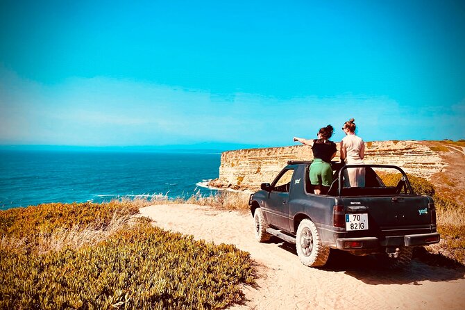Private Jeep Tour from Lisbon – Arrábida, Sesimbra & Beach Picnic - Praia de Galapinhos: turquoise water and cliff drama