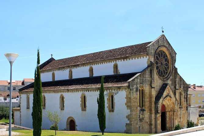 Private Knights Templar Full-Day Tour to Tomar, Almourol Castle and Constância - Convento de Cristo (UNESCO) and Gualdim Paes’ legacy