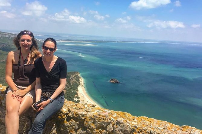 Private Lisbon Arrabida Wine Tour: Food & Wines, Mountain and Sea - Azeitão lunch and Azulejos: the break that makes the day feel Portuguese