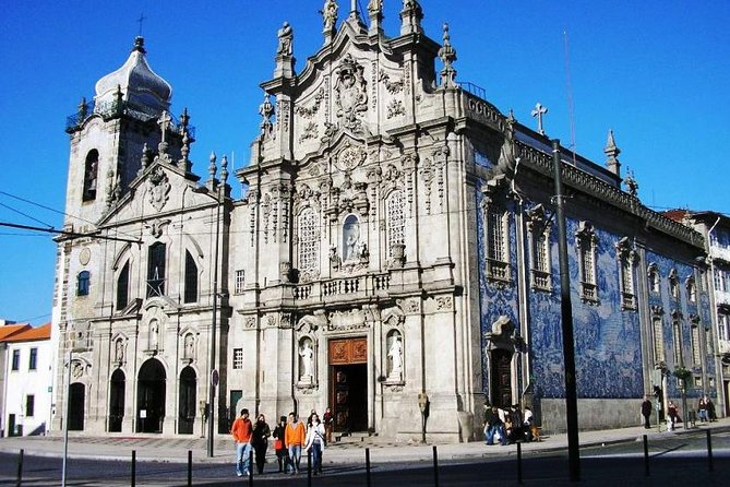 Private Porto from Lisbon with Portuguese lunch and Porto wine tasting - Port wine cellar tasting: what you should look for