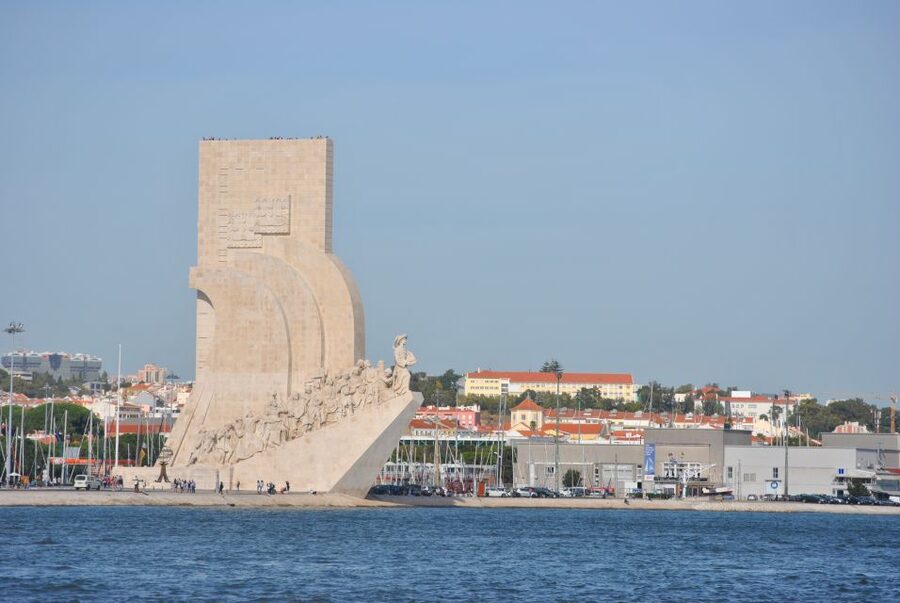 Private Sailing Boat Tour Lisbon with a drink: 2 to 8 Hours - Key highlights that make this sailing tour worth your time